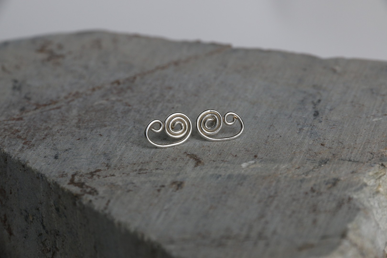Swirl Light Earrings